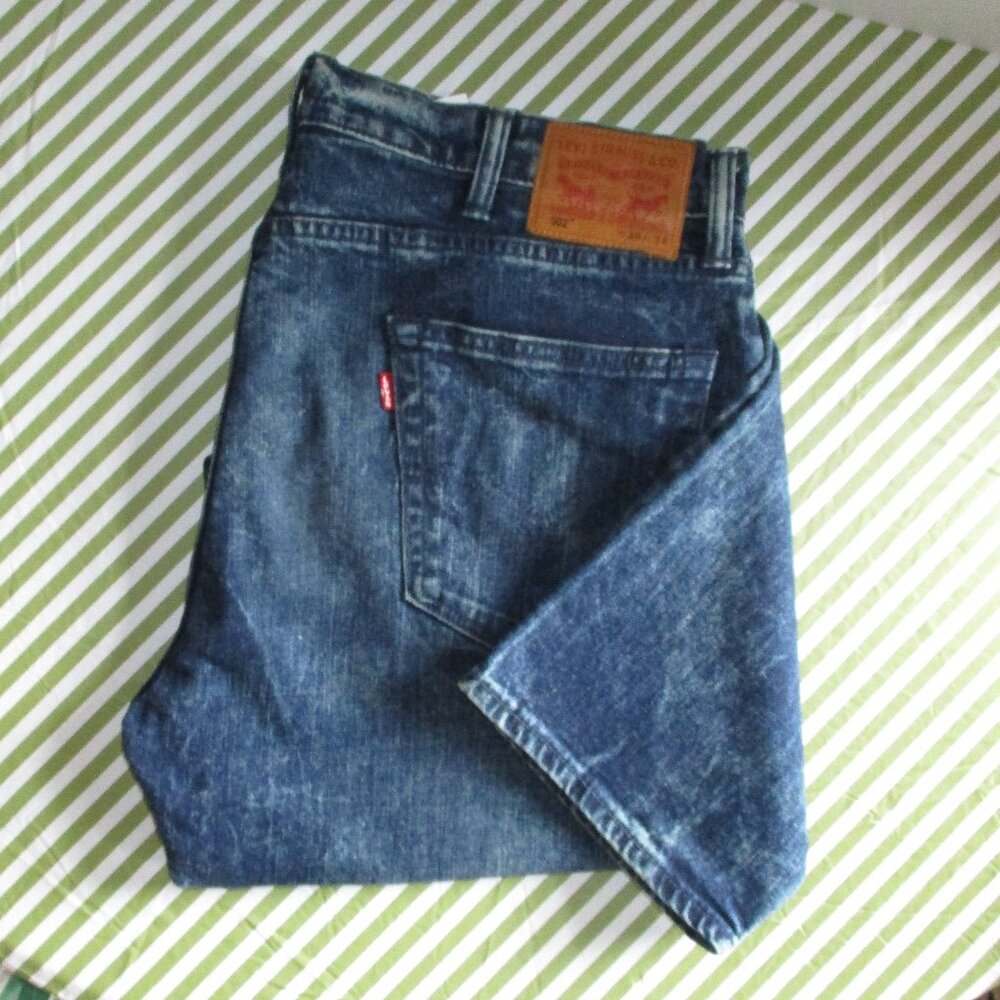 Levi 502 Jeans